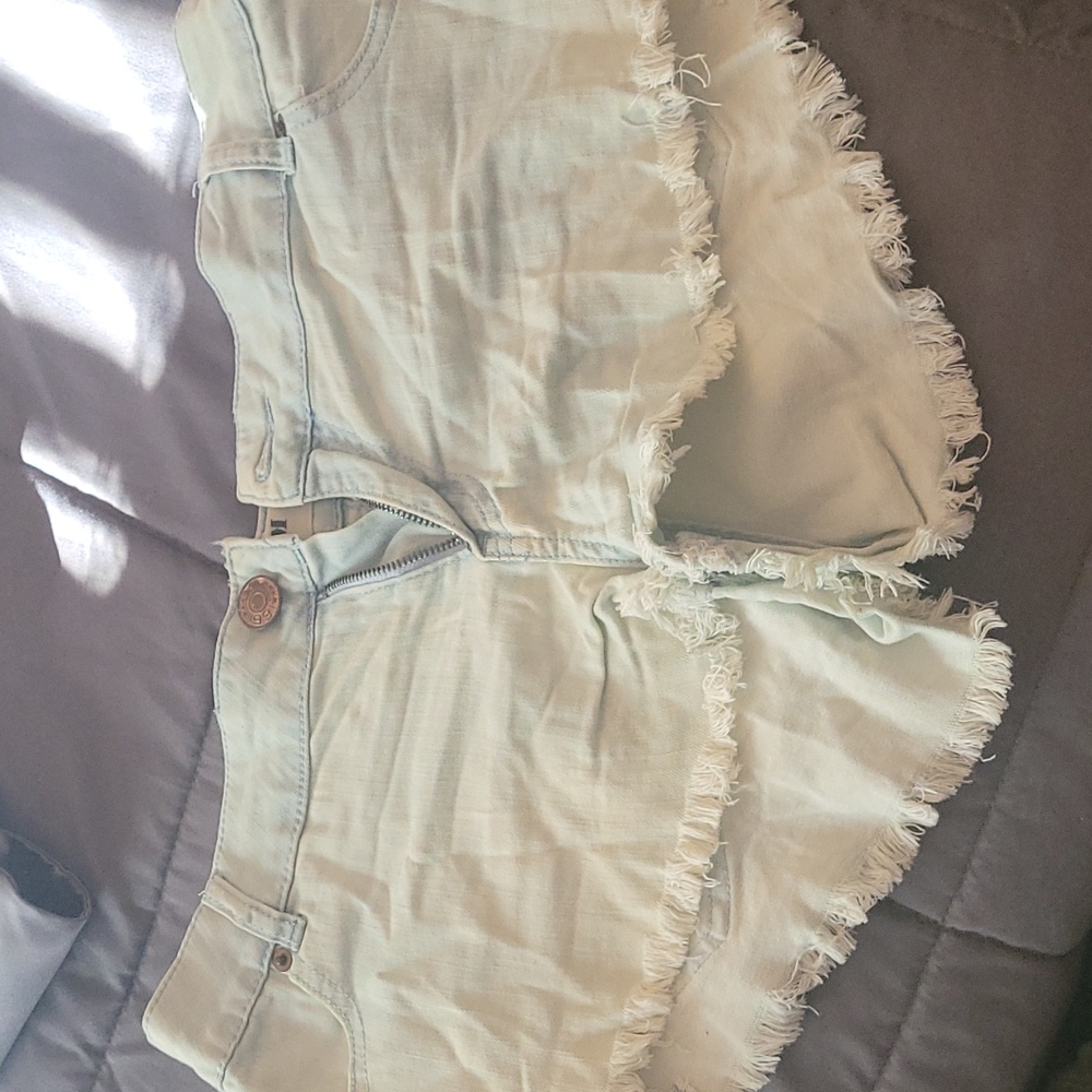 Short shorts